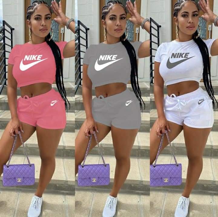 Nike Crop Top Set
